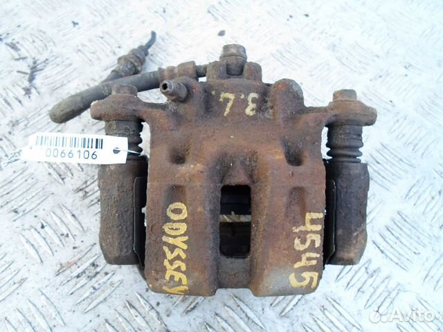 Суппорт задний левый Honda Odyssey 3