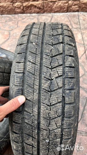 Roadmarch Snowrover 868 195/65 R15 80T