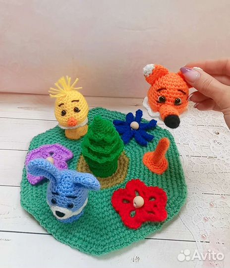 Развивающие игрушки цвета радуги