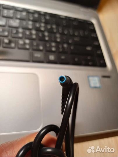 Зарядка, блок питания для ноутбука 4,5 на 3 мм