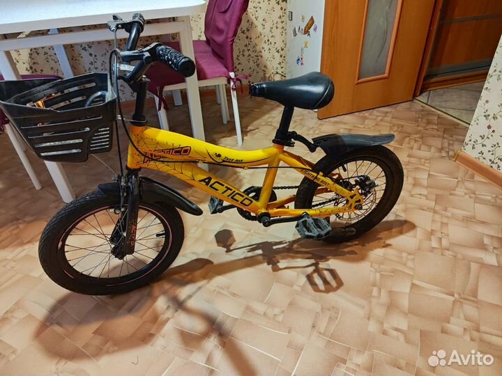 Детский велосипед