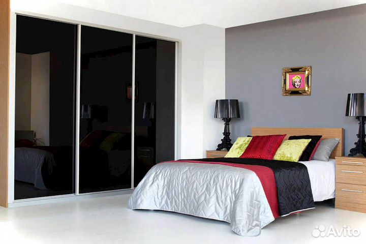 Раздвижная перегородка с матовым стеклом