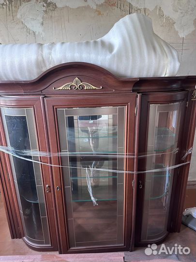 Стенка в гостиную