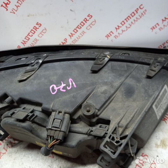 Фара ксеноновая левая Volvo V70 B4164T 2010