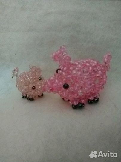 Брелок игрушка из бисера