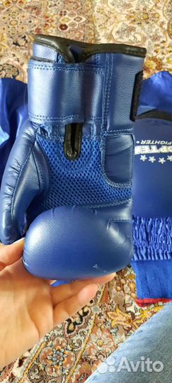 Боксёрские перчатки