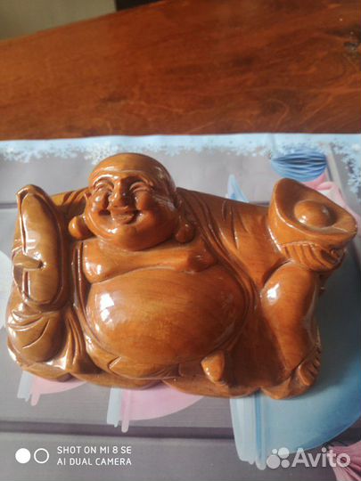 Будда хотэй - бог счастья, здоровья, удачи И весел