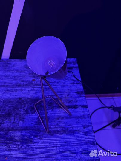 Лампа настольная