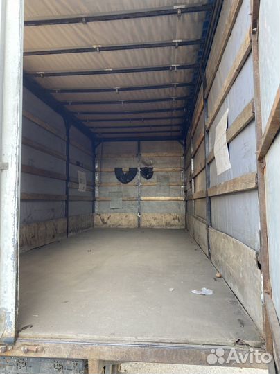 Бортовой фургон