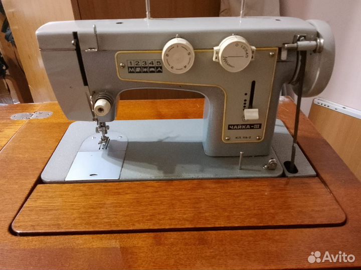 Швейная машина Чайка 3