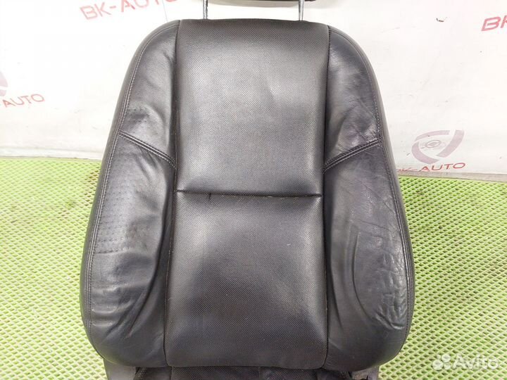 Переднее правое сидение Cadillac Escalade GMT900