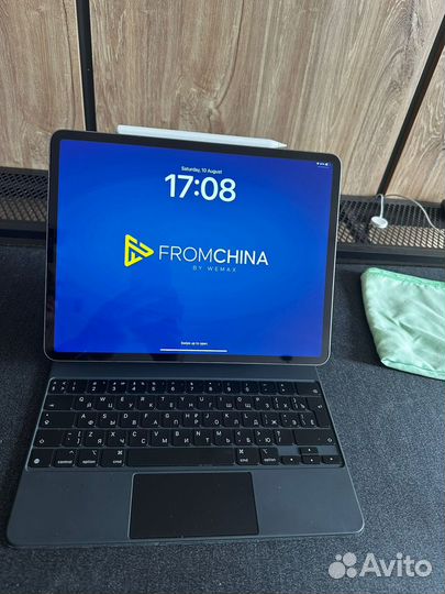 iPad pro 12.9 m2 6 generation