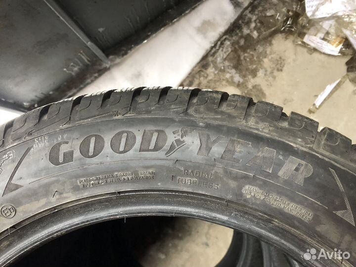 Goodyear UltraGrip Performance Gen-1 225/55 R17 101V