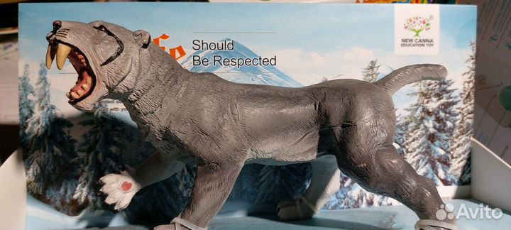 Коллекционные фигурки животных