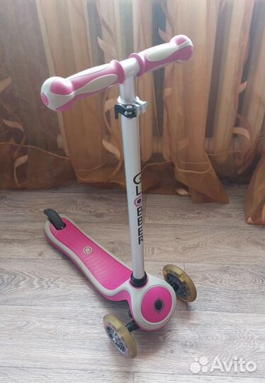 Самокат трехколесный Globber primo plus lights