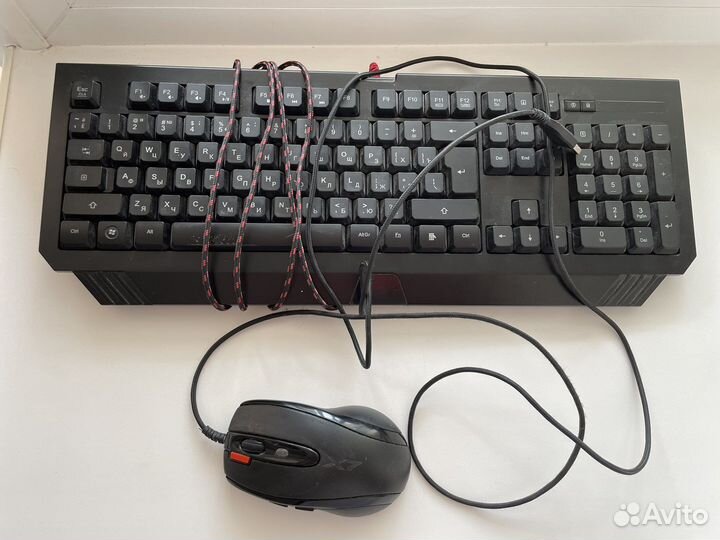 Игровая клавиатура A4Tech Bloody и мышь