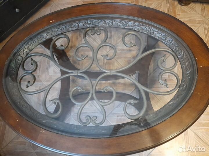 Журнальный стол Ashley