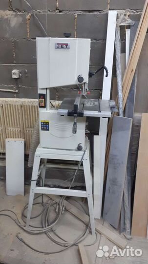 Ленточная пила по дереву станок