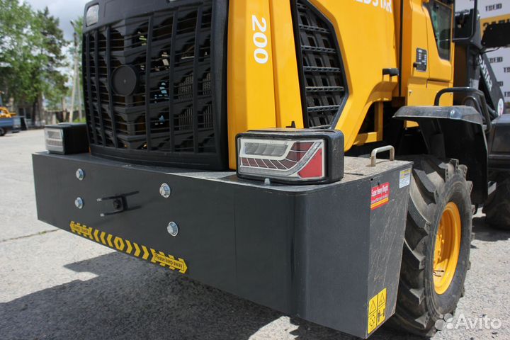 Фронтальный погрузчик Redstar 200, 2023
