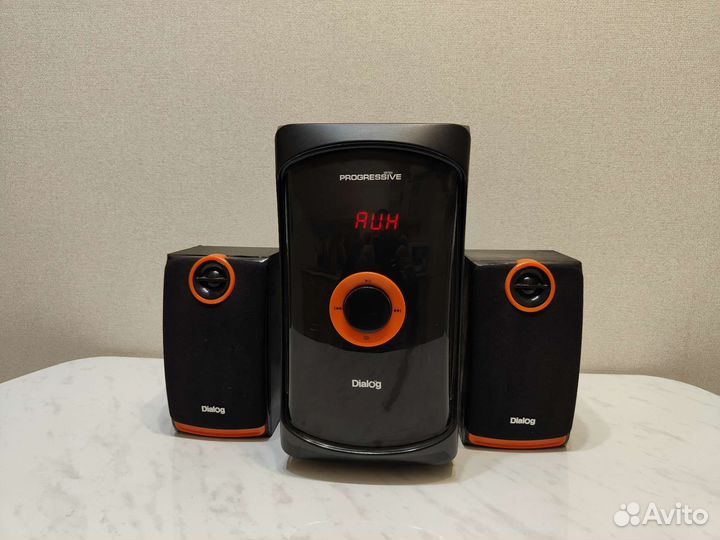 Музыкальный центр Dialog