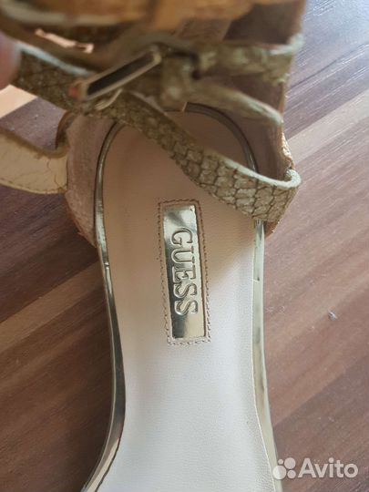 Босоножки Guess 35 размер натуральная кожа