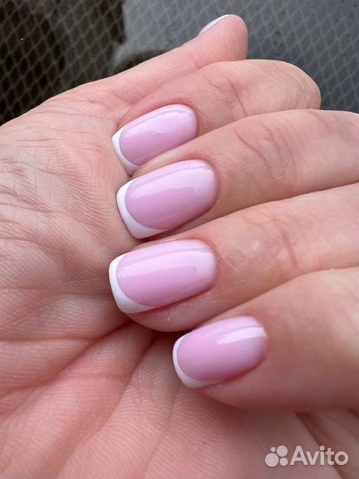 Маникюр и педикюр