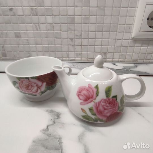 Чайник, сахарница, салфетница IKEA