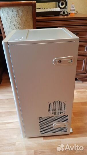 Корпус Thermaltake Mozart Tx