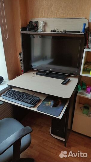 Компьютерный стол