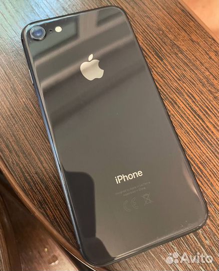 iPhone 8, 64 ГБ