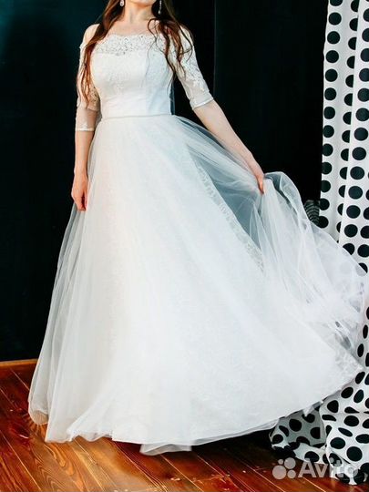 Свадебное платье