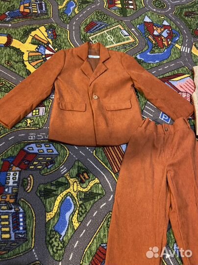 Костюм тройка на мальчика 122