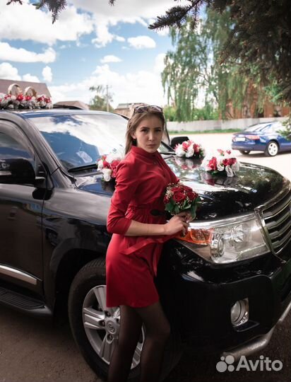Бордовое платье