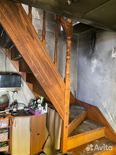 Деревянная лестница