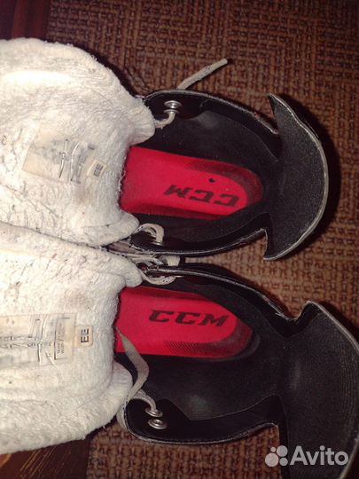 Коньки CCM ft360 размер9.5ее