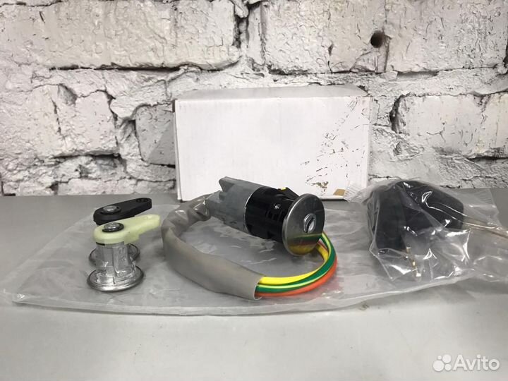 Замок зажигания Лада Ларгус Рено Логан Сандеро
