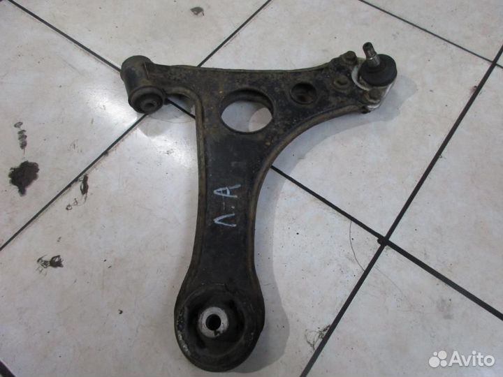 Рычаг передний нижний левый w168 A-class