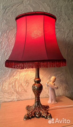 Лампа настольная