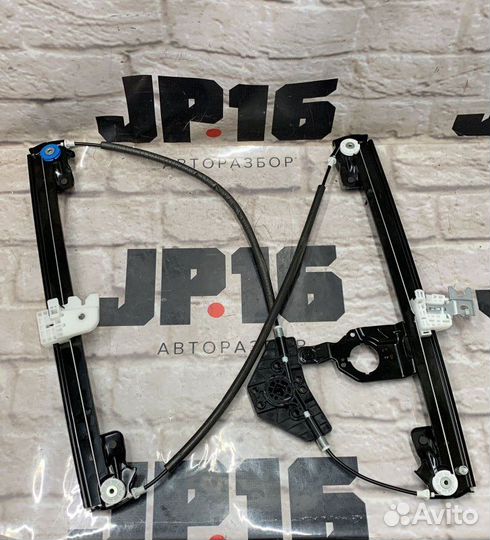 Стеклоподъемник двери передний правый Infiniti