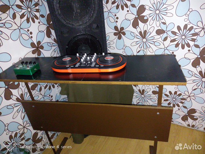 Активный микшерный пульт