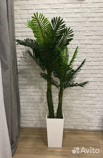 Деревья искусственные в кашпо