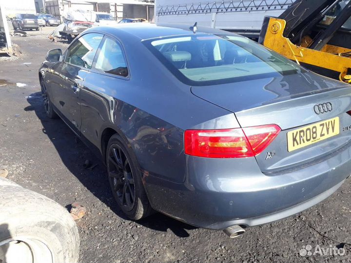 Антенна Audi A5 8T 2008 8T0035503jgru