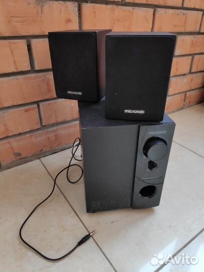 Колонки для компьютера Microlab