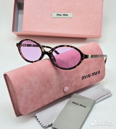 Солнцезащитные очки miu miu