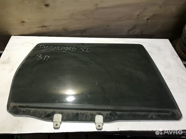 Стекло заднее правое Mitsubishi Outlander XL