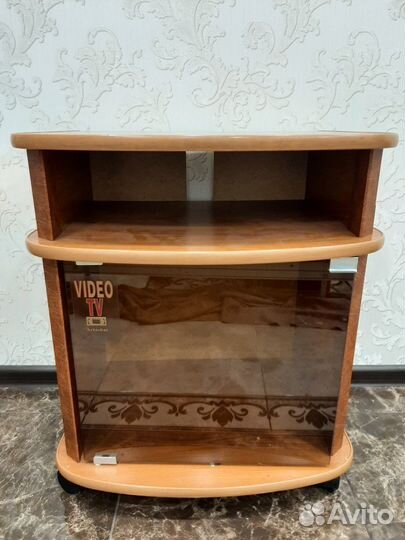 Тумбочка под телевизор