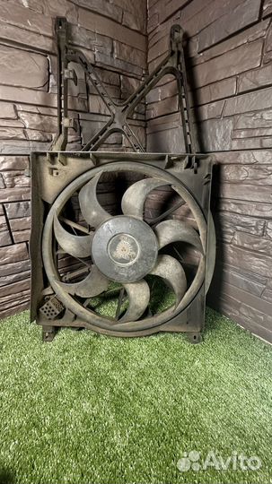 Вентилятор радиатора Opel Zafira B Z18XER