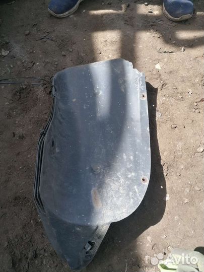 Задние подкрылки локеры меган 2