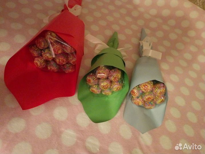 Сладкий букет из чупа-чупсов