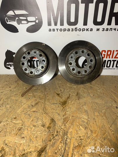 Диски тормозные задние Volkswagen Golf A6 BSE 2009